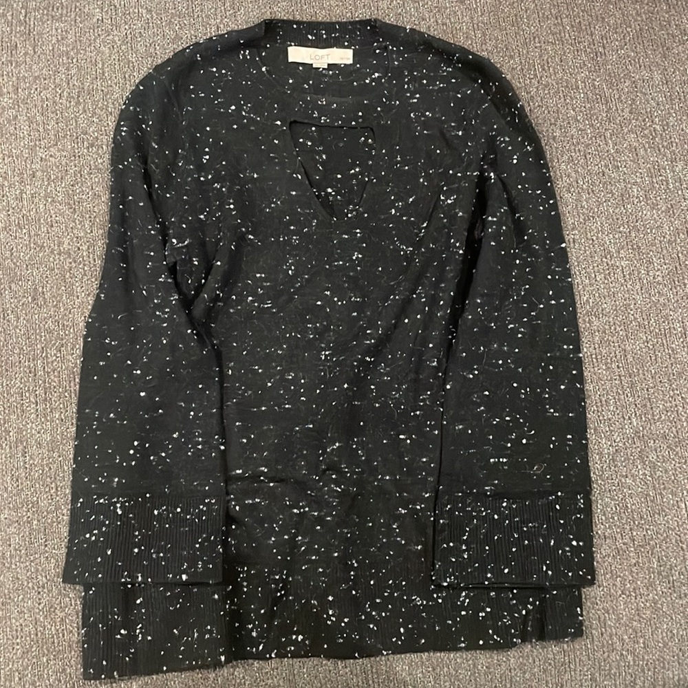 Speckled keyhole bell sleeve sweater